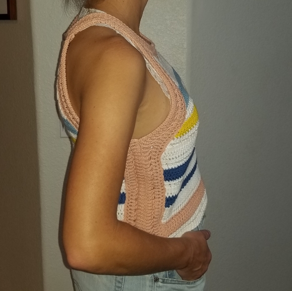 BCBGeneration Crochet Tank Medium NWT Striped - Picture 5 of 10